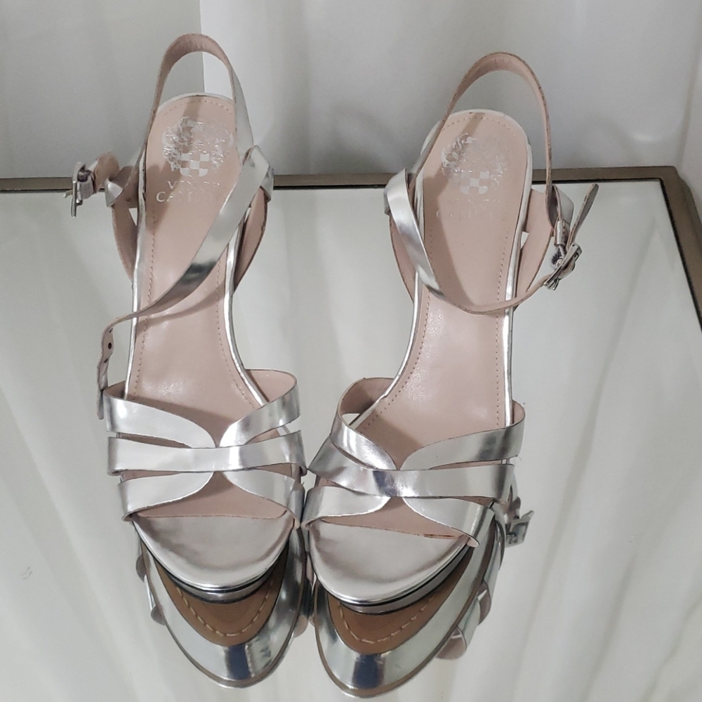 Vince Camuto Peppa platform heels